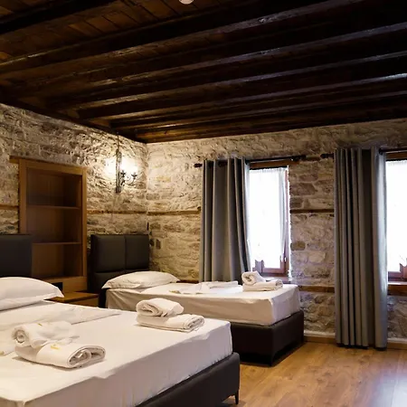 Furra * ジロカストラ